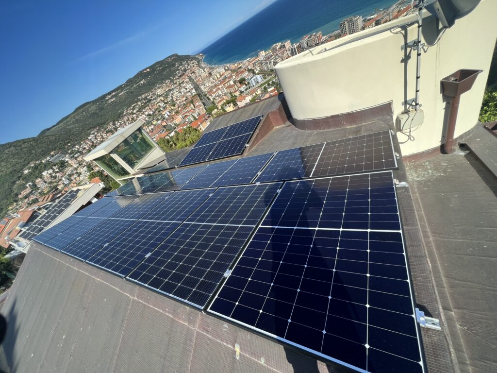 Impianti solari e fotovoltaico Impianti solari e fotovoltaico