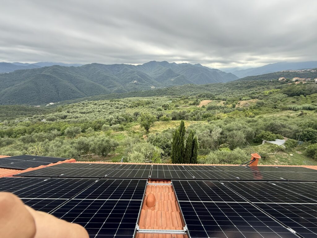 Impianti solari e fotovoltaico Impianti solari e fotovoltaico